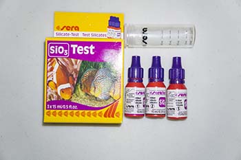 Photograph of Sera SiO3 Test kit.